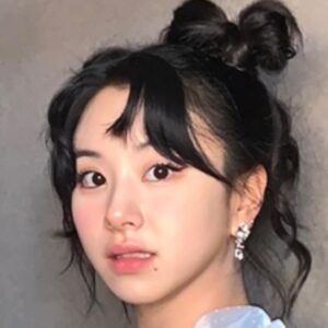 Son Chae-young Instagram - T.T.T