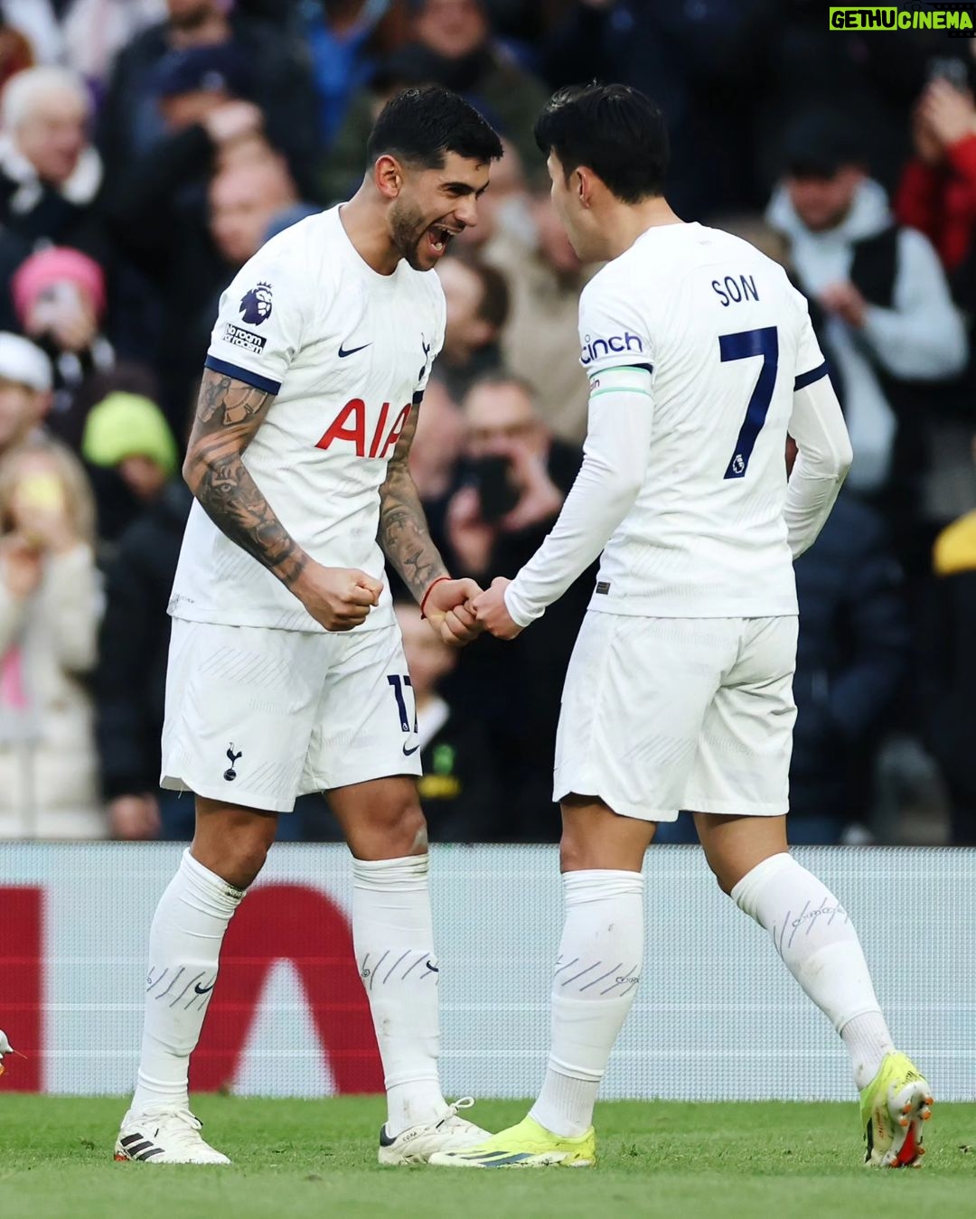 Son Heung-min Instagram - Yessss a strong spirit to fight until the end from the boys. Three points, Come on you Spurs!! 😁 Tottenham Hotspur Stadium