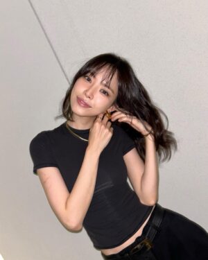 Son Na-eun Instagram - 