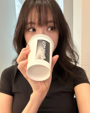Son Na-eun Instagram - 