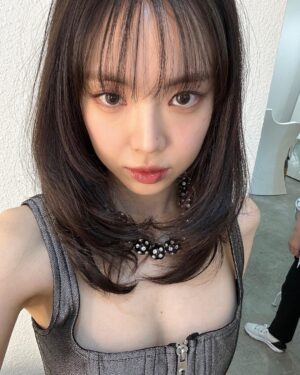 Son Na-eun Instagram - @marcjacobs #마크제이콥스 #marcjacobs 💃