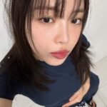 Son Na-eun Instagram - 🧢