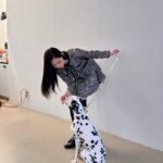 Son Na-eun Instagram - 🤫