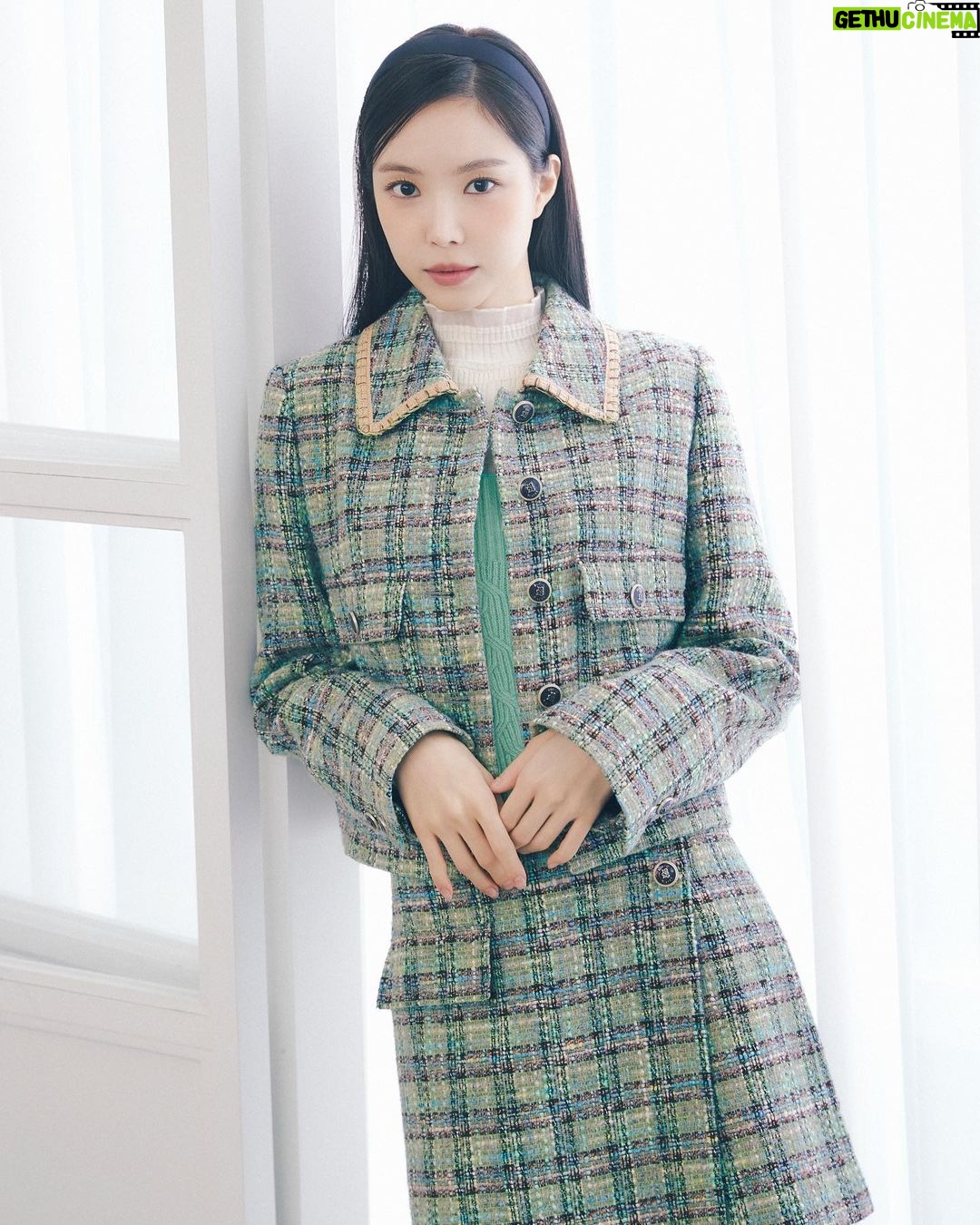 Son Na-eun Instagram - @jjjigott 제이제이지고트의 가을🍁
