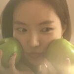 Son Na-eun Instagram - 🧡💚🍊🍏