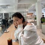 Son Na-eun Instagram -