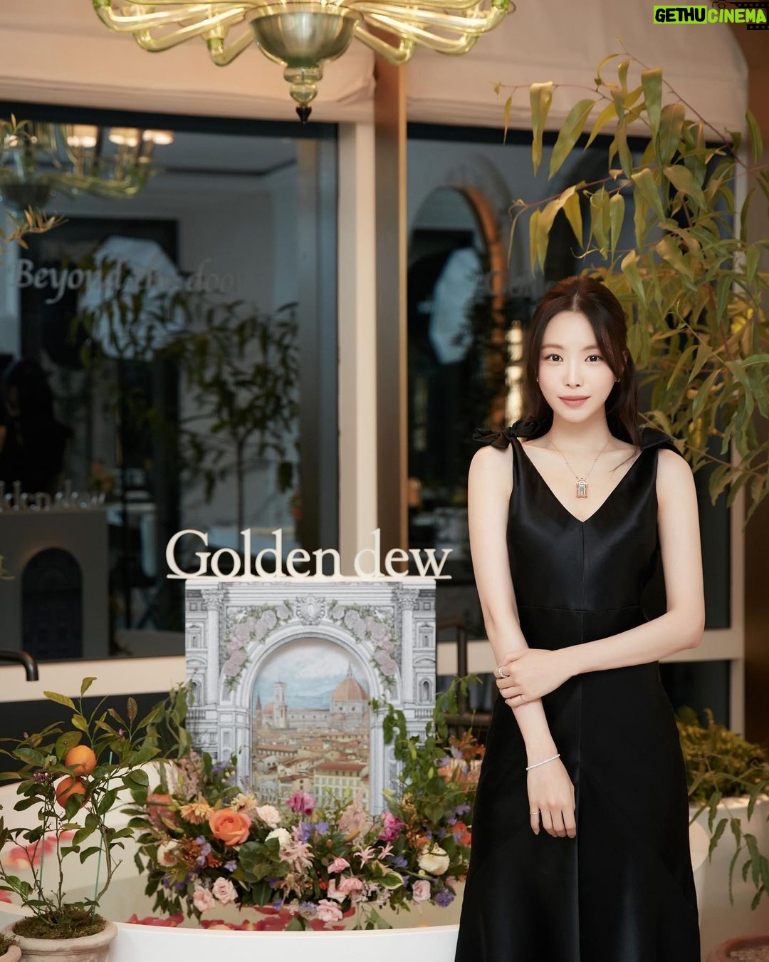 Son Na-eun Instagram - #광고 #goldendew #골든듀 #비욘드더도어 #beyondthedoor @goldendew_official 💜