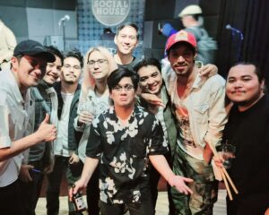 Son Suk-ku Instagram - Thanks for the wonderful memory in Manila @gujilorenzana, especially for introducing me to the world of #TheSunDown @thesundownph