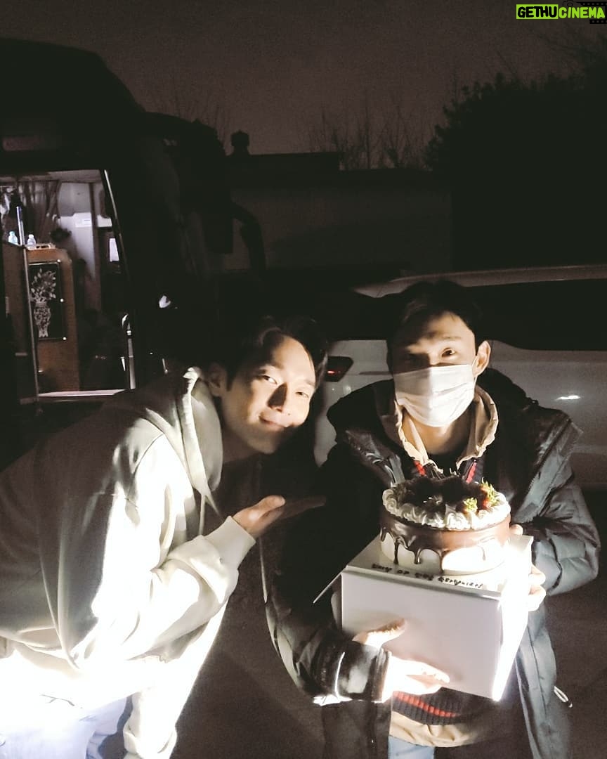 Son Suk-ku Instagram - @sbd_leehanlim @sbdent_ss 동규 감사합니다