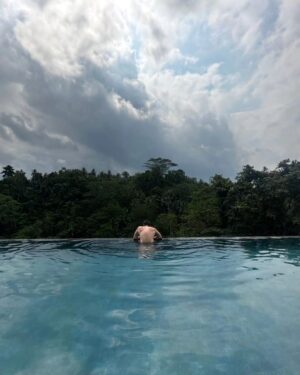 Son Suk-ku Instagram - Heavenly #PuriWulandari 
Will be back soon

#PuriWulandariUbud