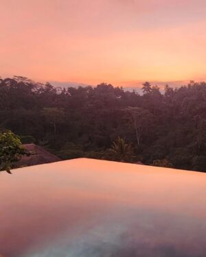 Son Suk-ku Instagram - Heavenly #PuriWulandari 
Will be back soon

#PuriWulandariUbud