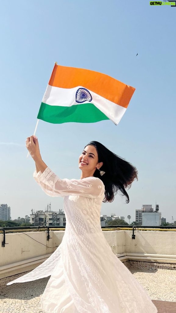 Sonal Chauhan Instagram - भारत माता की जय 🇮🇳 जय हिन्द 🇮🇳 मेरा भारत महान 🇮🇳 #happyrepublicday