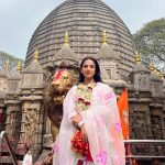 Sonal Chauhan Instagram - जय माँ कामाख्या 🙏🏻🌸🔱 #kamakhyamandir #jaimakamakhya