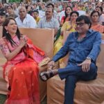 Sonalee Kulkarni Instagram – @sonalee18588 #ashoksaraf ❤️
#fanmoment