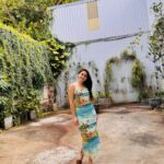 Sonalee Kulkarni Instagram – On the streets of #phuket 

#sonaleekulkarni #marathimulgi 
#oldtown #thailand #challongtemple Old Town Phuket