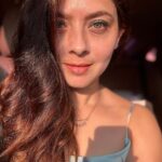 Sonalee Kulkarni Instagram - जेव्हा मी one day फुकट मध्ये नाही, #Phuket मध्ये घालवला … 🤪 #sonaleekulkarni #marathimulgi #travelblogger #thailand🇹🇭 Thank you @official_divyamarathi @affordahospitality @ratt6426 for a wonderful time! And @deepalipatil_official for your fun company! Phuket, Thailand