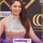 Sonalee Kulkarni Instagram – क्रिटिक्स चॉइस अवॉर्ड सोहळ्याला अभिनेत्री @sonalee18588  चा ग्लॅमरस अंदाज😍🔥

#criticschoiceawards #sonaleekulkarni #smile #rajshrimarathi #celebrity #marathiactress