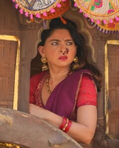 Sonalee Kulkarni Instagram - Rangapattinam Rangarani. #sonalikulkarni #lijojosepellissery #mohanlal #psrafeeque #malaikottaivaaliban #malayalamcinema #MalaikottaiVaaliban #mohanlalofficial #mohanlalmovie #lijojosepellissery #Trending #kerala #imdb #imdbpro #malayalam #malayalees #mohanlalmovie #mohanlalofficial #rafigraphy #rafikollam