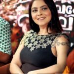 Sonalee Kulkarni Instagram - @sonalee18588 @malaikottai_vaaliban Press meet 🅲︎🅰︎🆃︎ 🅿︎🅷︎🅾︎🆃︎🅾︎🅶︎🆁︎🅰︎🅿︎🅷︎🆈︎ Cochin, Kerala Booking. 📞9947433224 📩 catdigitalstudio@gmail.com #bollywood #love #india #instagram #instagood #hollywood #mumbai #follow #tollywood #fashion #salmankhan #bollywoodactress #trending #deepikapadukone #music #like #katrinakaif #bollywoodsongs #bhfyp #aliabhatt #actress #tiktok #photography #actor #likeforlikes #kollywood #priyankachopra #memes #followforfollowback #shraddhakapoor Travancore Court