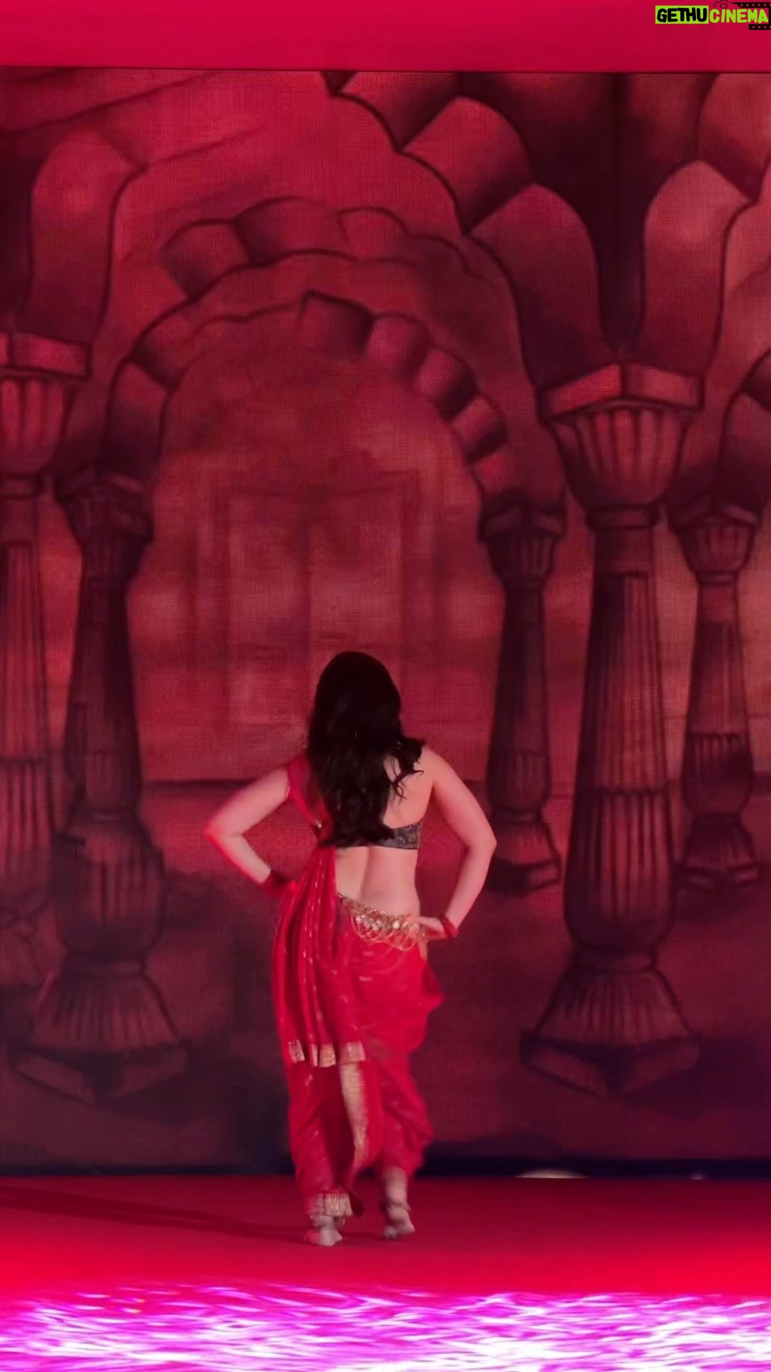 Sonalee Kulkarni Instagram - Vaaliban trailer launch✨ @sonalee18588 . . #vaalibanvaraar #vaalibanchallenge #film #make #videography #dancer #trailerlounge