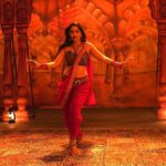Sonalee Kulkarni Instagram – 1 Million views on #MayilSong 🦚

Have you watched it yet? 🔗 Link in bio 

#sonaleekulkarni #marathimulgi #malayalamcinema #malaikottaivaaliban #incinemasnow #fusion #lavani