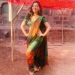 Sonalee Kulkarni Instagram – First day of shoot… getting into the colours of #Rangarani 👑

#sonaleekulkarni #marathimulgi in #malayalamcinema #malaikottaivaaliban #incinemasnow #vaalibanvaraar Pokaran fort Rajasthan