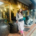 Sonalee Kulkarni Instagram – How it began …. Discovering #Kochi 2022 😇 

#malaikottaivaaliban #cochin Kerala 🙏🏻
#sonaleekulkarni #marathimulgi in #malayalam film Kochi Kerela, India