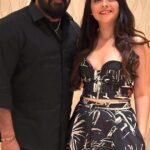 Sonalee Kulkarni Instagram – Experience meets excellence: @sonalee18588 opens up about her incredible journey working alongside the iconic @mohanlal 🌟
.
.
.
.
.
#sonaleekulkarni #sonaleekulkarnifans #mohanlal
#mohanlalfans #mohanlalfansclub #radiocityentertainment #Bollywood #RadioCity