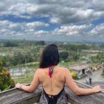 Sonalee Kulkarni Instagram – #Jatiluwih … UNESCO WORLD HERITAGE SITE in #bali 

This panoramic view of #riceterraces has my heart ❤️ and hat 👒 …. नहीं समझे …… ➡️till the🔚 and go to the LINK IN BIO 

#sonaleekulkarni #marathimulgi #travelblogger #youtube #indonesia #rice #farming #terracefarming Jatiluwih Village – Unesco World Heritage