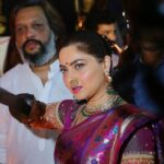 Sonalee Kulkarni Instagram – छत्रपती शिवाजी महाराज पार्क आर्ट फेस्टीवल मध्ये टीम मोगलमर्दिनी छत्रपती ताराराणी 🚩 

#makarsankranti #sankrantspecial #mumbai 
#tararanipromotions #shivajipark #dadar 
#mogulmardini #chatrapatitararani #shivajiparkartfestival