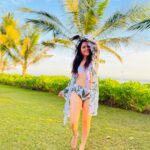 Sonalee Kulkarni Instagram – 🍃 Life’s a beach, and I’m just playing in the sand 👙 

#sonaleekulkarni #happynewyear #beachlife #2024 The Oberoi Beach Resort, Bali