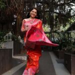 Sonalee Kulkarni Instagram – No caption needed! 

#sonaleekulkarni #marathimulgi #paithani #sari आपलं पुणे