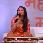 Sonalee Kulkarni Instagram – महासंस्कृती महोत्सव लातूर अंतर्गत 
विभागीय १०० व्या अखिल भारतीय मराठी नाट्य संम्मेलनाच्या 
निमित्ताने आयोजित परिसंवाद घडवित असताना चे काही क्षणचित्रे … 
@varshathakur_ias @sambhajipatil77 @vilas_bade_official यांच्या सोबत 
“नाटक माझ्या चष्म्यातून” या विषयावर खास गप्पा मारता आल्या 
या बद्दल अखिल भारतीय मराठी नाट्य परिषदेचे @laturnatyasammelan आणि लातूर जिल्हाधिकारी कार्यालयाचे  आभार 🙏🏻

#sonaleekulkarni #marathimulgi #maharashtra #mahasanskrutimahotsav #marathwada #latur 

Sari @royaltasta Latur लातूर