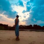Sonalee Kulkarni Instagram – You see blue I sea blue 🧜

#sonaleekulkarni #marathimulgi