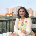 Sonali Bendre Instagram - Happy Republic Day 🧡🤍💚