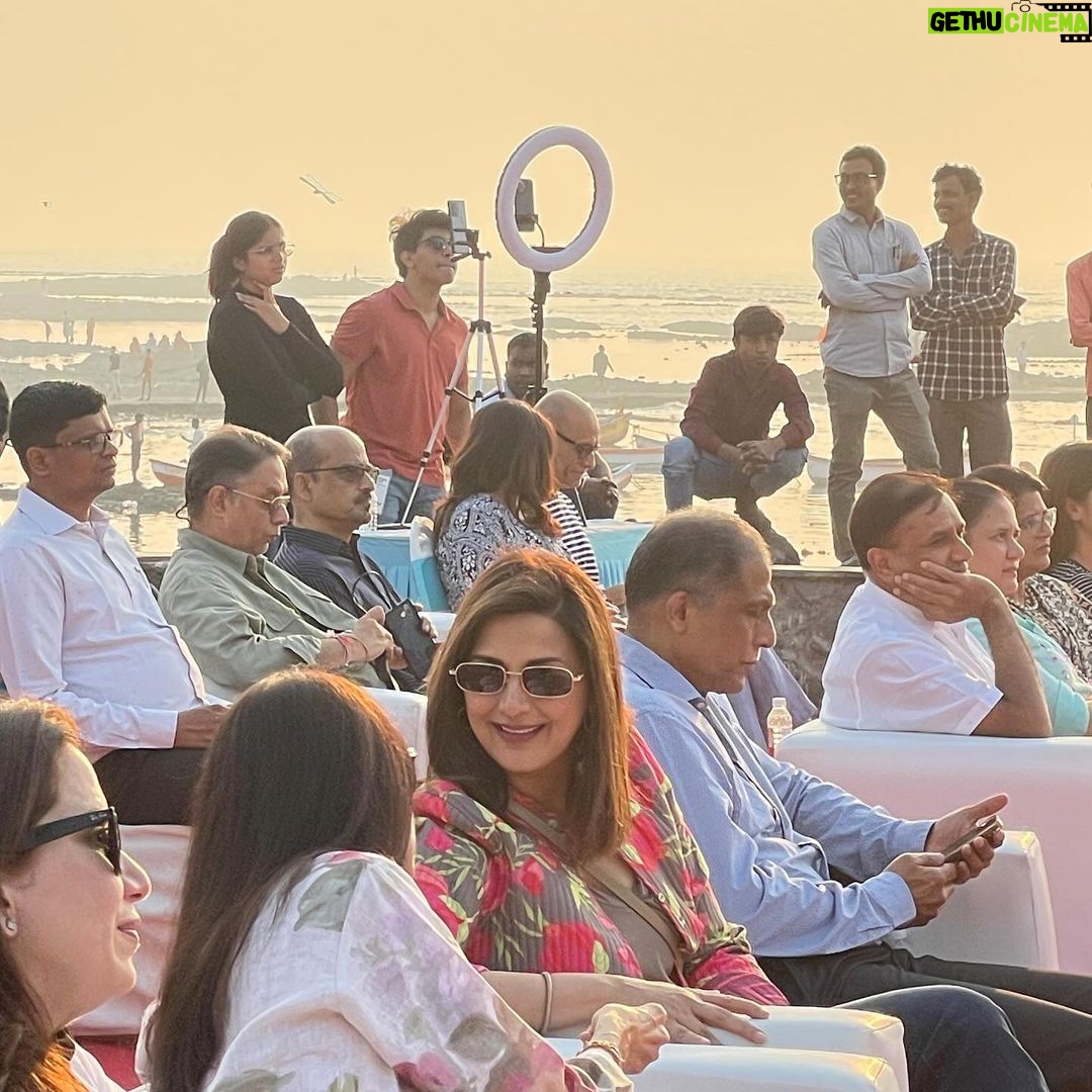 Sonali Bendre Instagram - Celebrating World Cancer Day alongside @nargisduttfoundation @priyadutt your ongoing efforts at the foundation are making a real difference. Keep up the good work, and best wishes! #WorldCancerDay