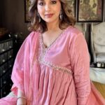 Sonali Bendre Instagram - Blooming where I’m planted, even if it’s just my living room couch 😋🌸