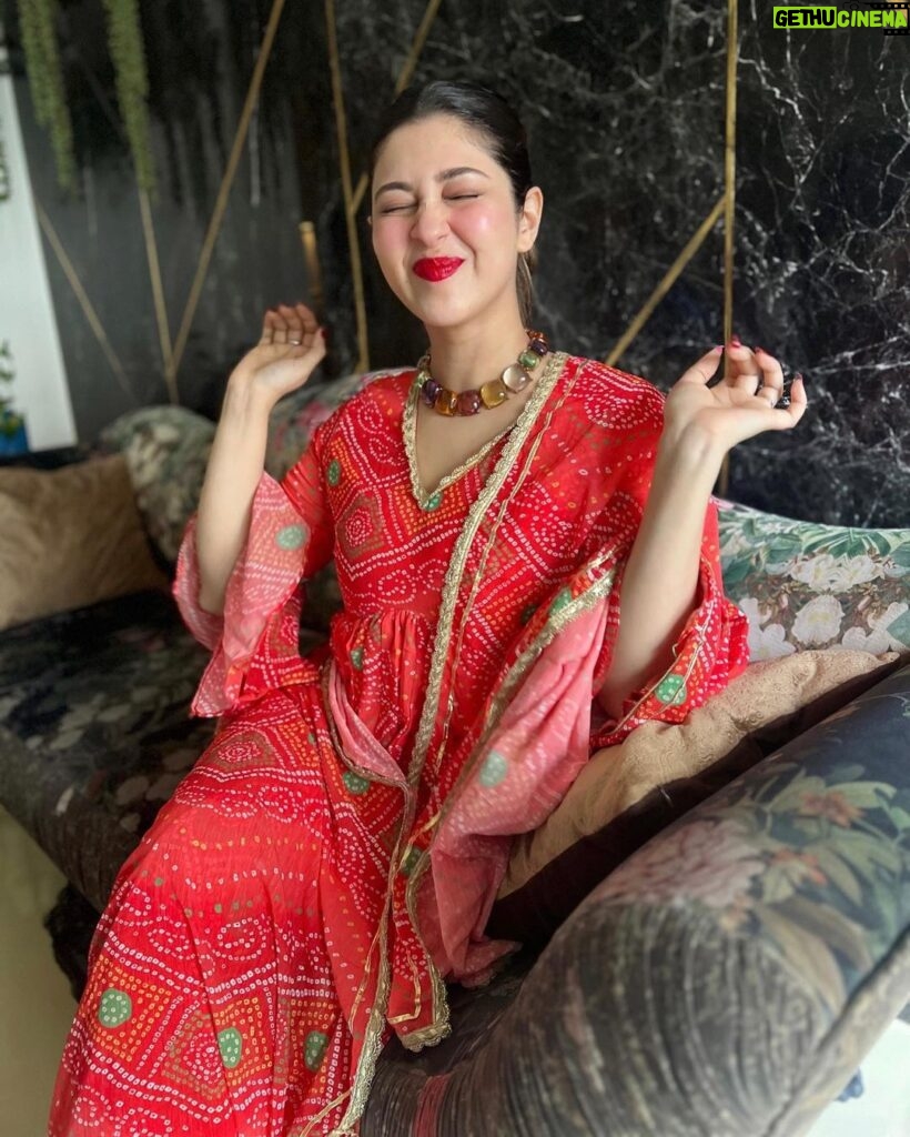 Sonarika Bhadoria Instagram - 🧛🏻‍♀️ Outfit - @bunaai