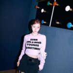 Song Jia Instagram - #광고 @youhee.official 고급스러운 공간과도 잘 어울리는 유희🤍 여러분 ! 내일 저녁 7시에 무신사에서 유희 라이브가 진행 된다고 해요🤩 링크는 스토리로! #유희 #YOUHEE
