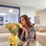 Song Jia Instagram - 룸투어 영상 아직 못봤다면 언능 달려와🩷🏠💕