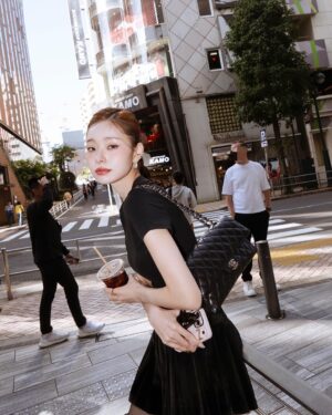 Song Jia Instagram - 🖤