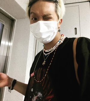 Song Min-ho Instagram - >.-