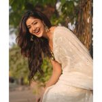 Soniya Bansal Instagram - You must be the change you wish to see in the world.