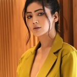 Soniya Bansal Instagram - There are many beautiful things to see in this world, yet many of us never stop to truly look at the world.