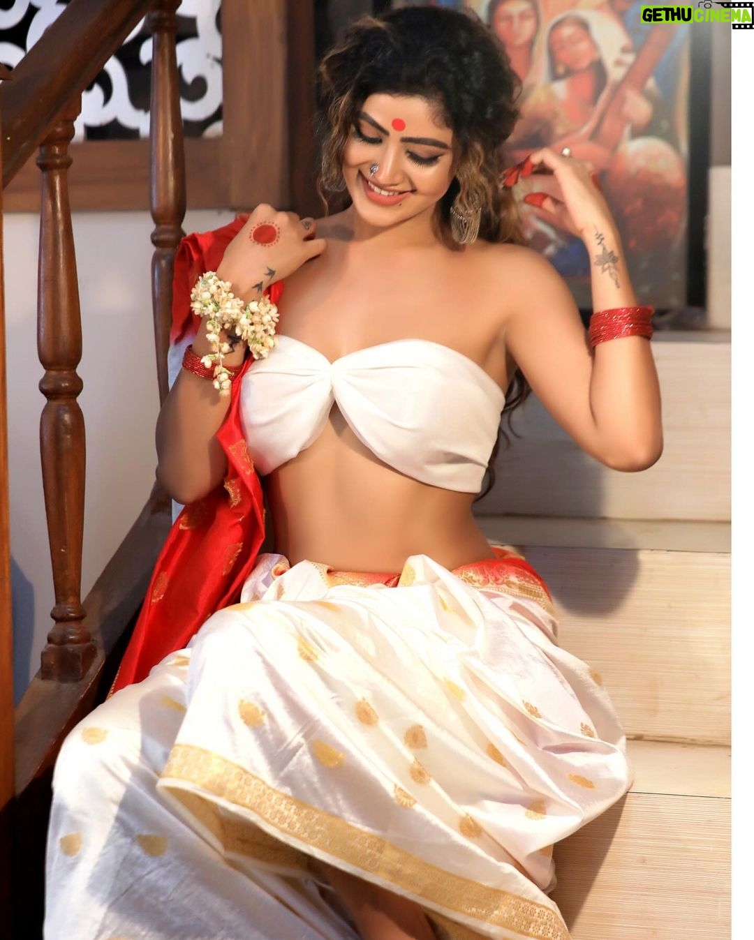 Soniya Bansal Instagram - You must be the change you wish to see in the world.