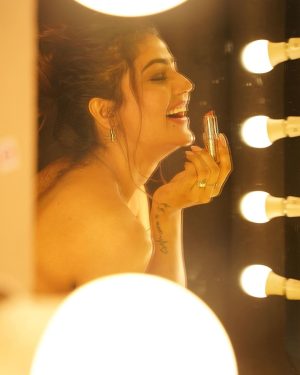 Soniya Bansal Instagram - I cannot give you the formula for success, but I can give you the formula for failure which is, try to please everybody
