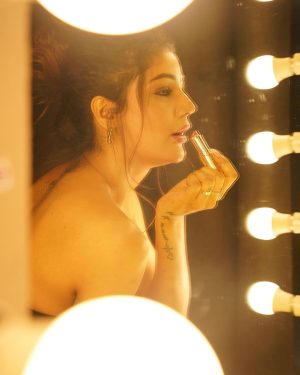 Soniya Bansal Instagram - I cannot give you the formula for success, but I can give you the formula for failure which is, try to please everybody