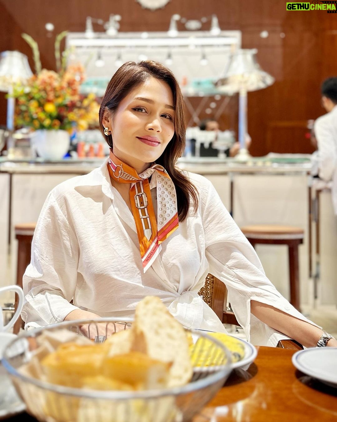 Sonu Kakkar Instagram - Good morning ☕️ Cipriani Dolci