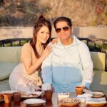 Sonu Kakkar Instagram - The definition of Simplicity = My Father Happy Father’s Day @jai.kakkar.58 ….Love you soooo much papa ji ♥️🙏🏻 #happyfathersday #dad #sonukakkar
