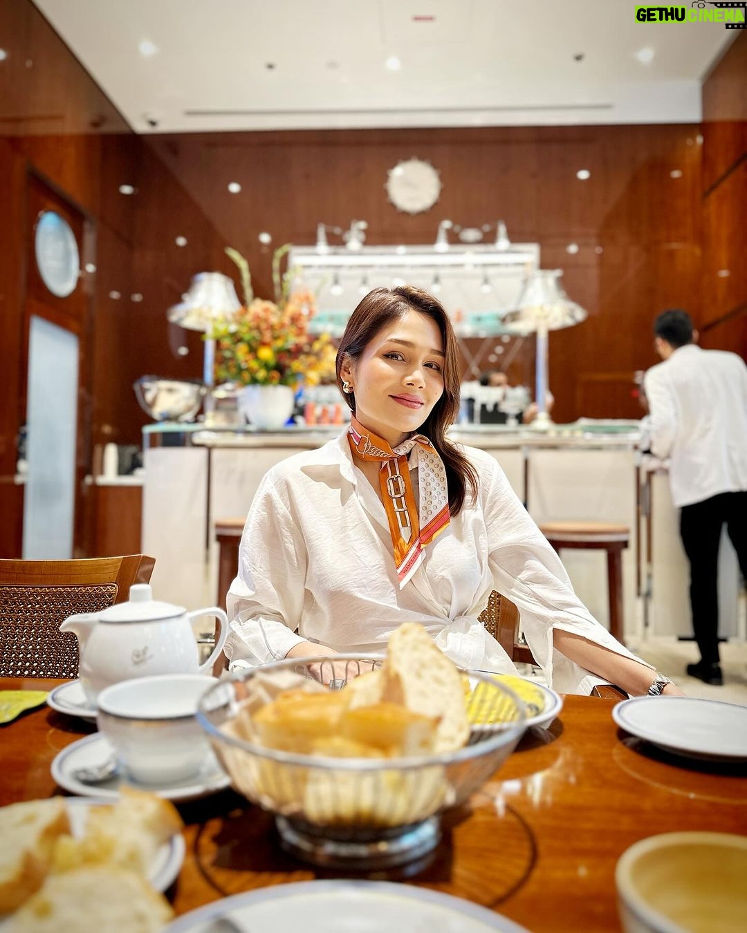 Sonu Kakkar Instagram - Good morning ☕️ Cipriani Dolci